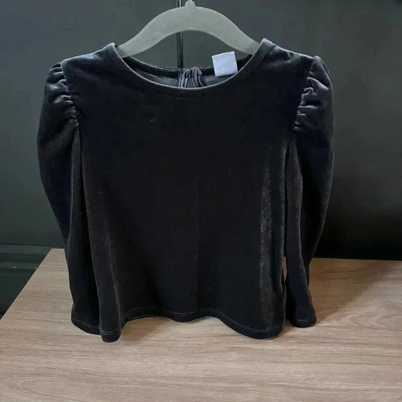 Gap black velour puff sleeve top 2T - Picture 2 of 4